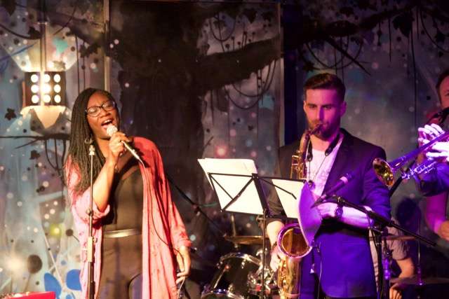 Jazz, blues och soulsångerska finnes
