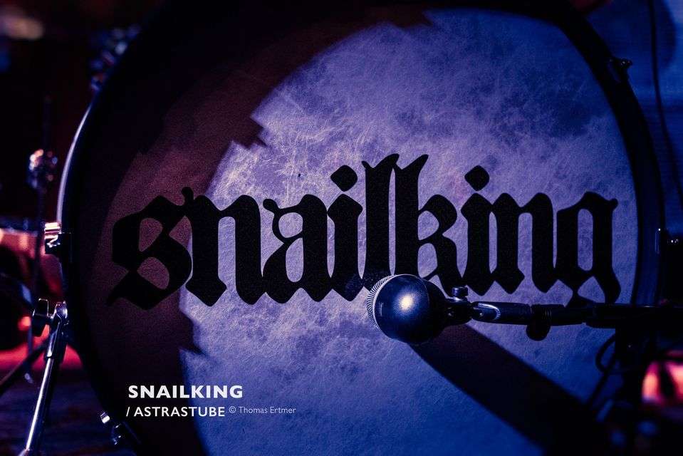 SNAILKING söker trummis!