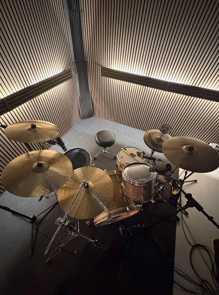 Erfaren basist sökes.